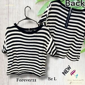 Forever 21 NEW - Sz L - Black/White Striped cropped shortsleeved tiny knit holes